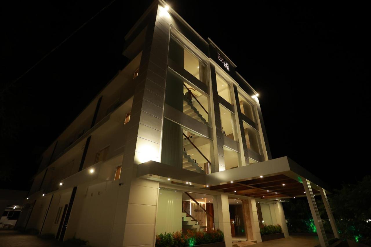 The Gold Hotel Palakkad Exteriér fotografie